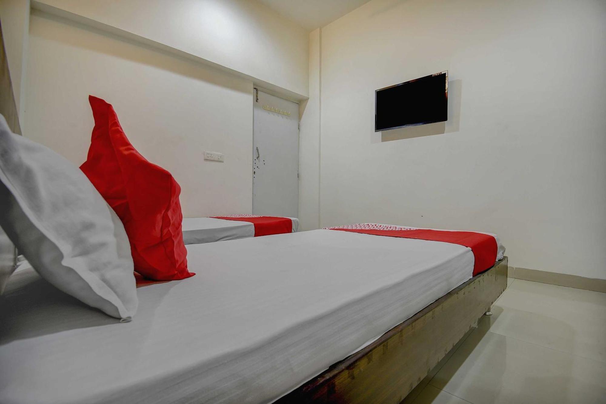 Hotel O Plus Corporate One Khapa  Екстер'єр фото