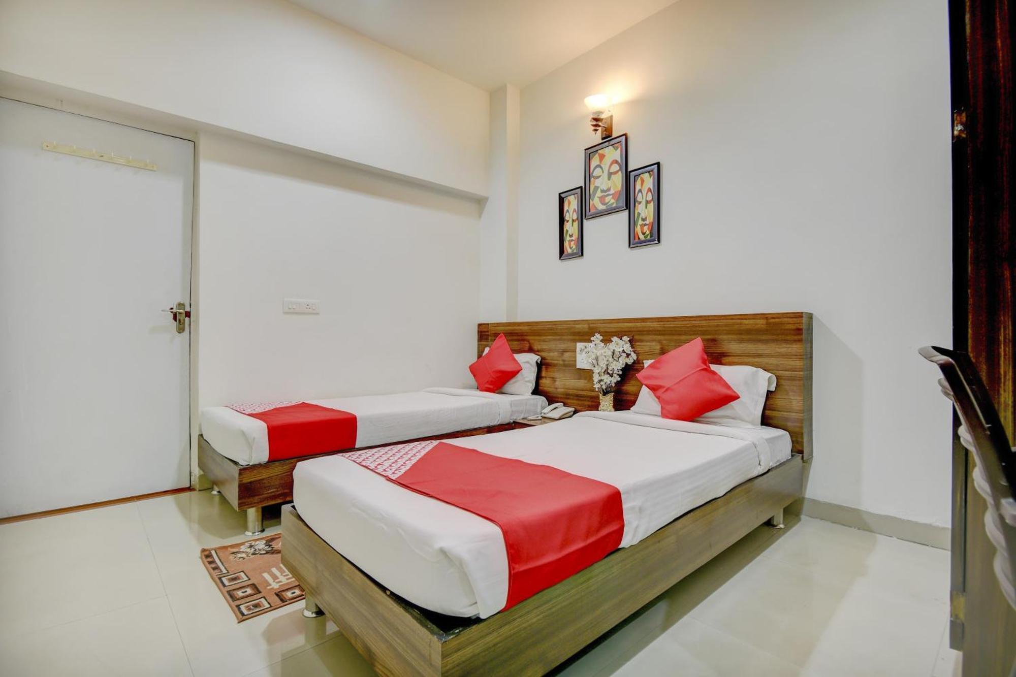 Hotel O Plus Corporate One Khapa  Екстер'єр фото