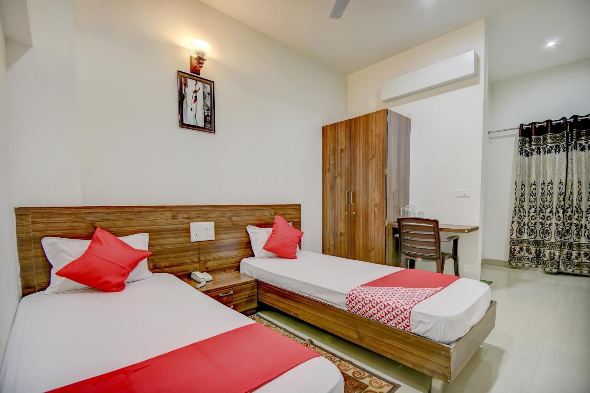 Hotel O Plus Corporate One Khapa  Екстер'єр фото
