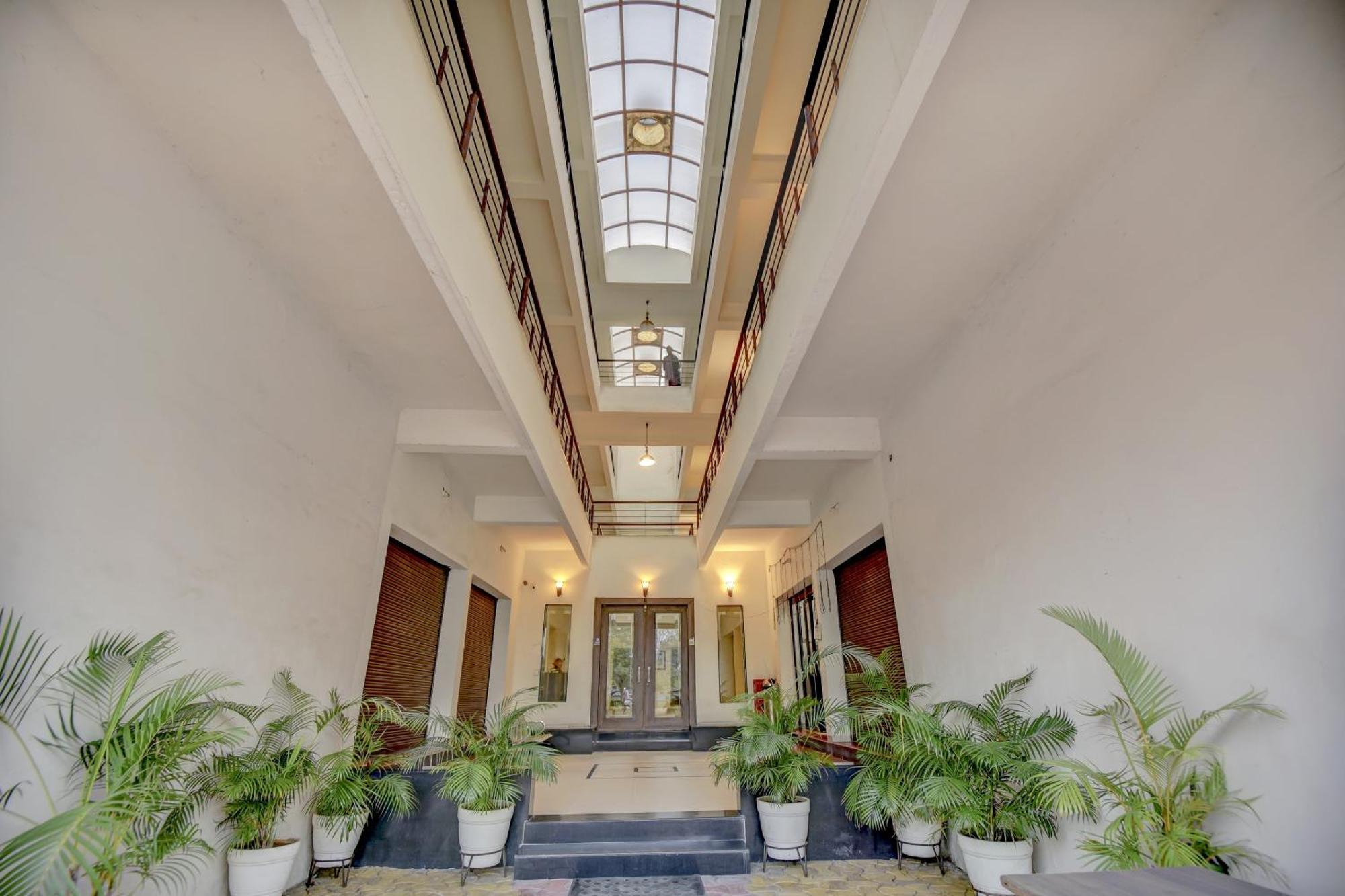 Hotel O Plus Corporate One Khapa  Екстер'єр фото