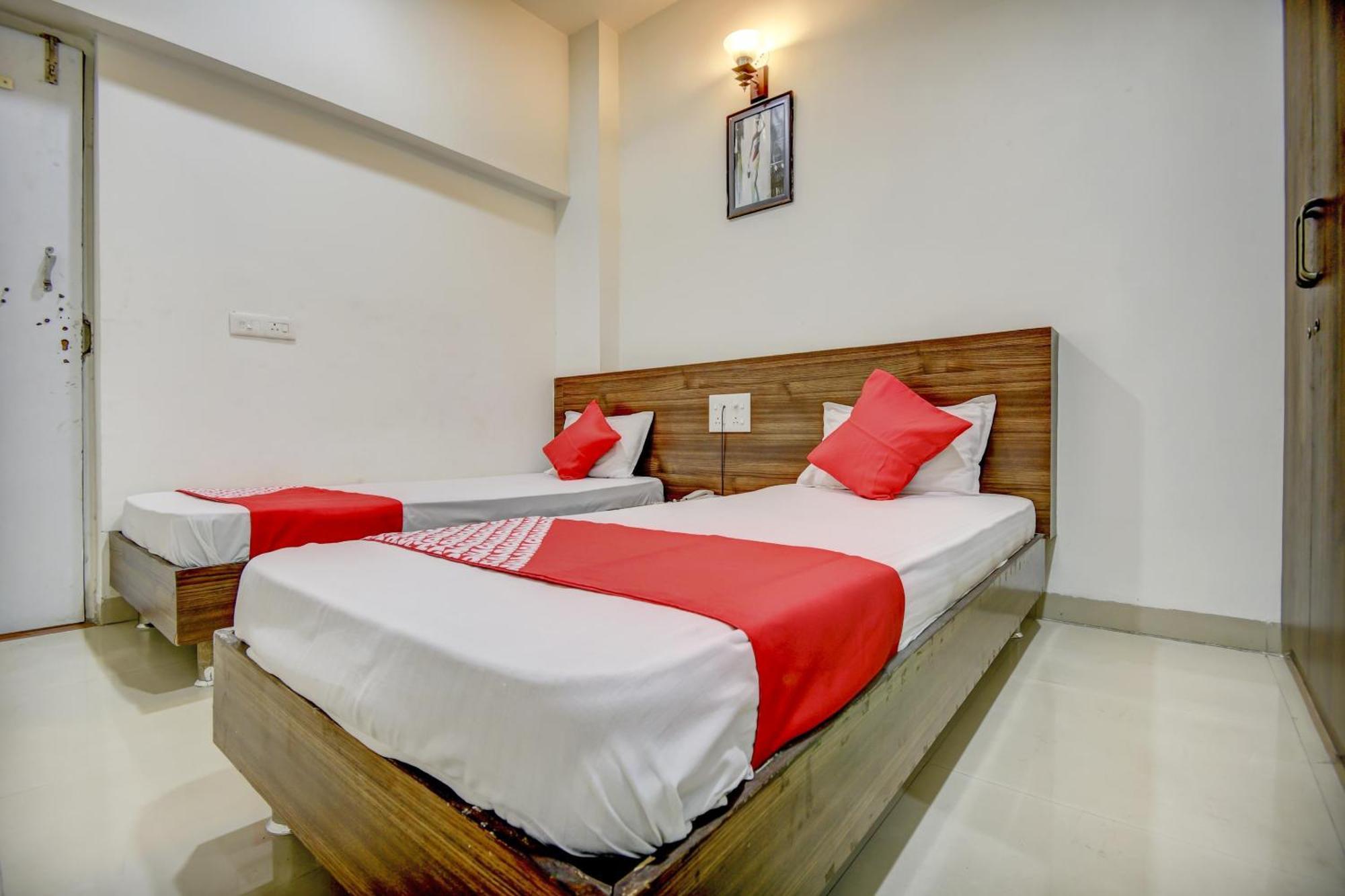 Hotel O Plus Corporate One Khapa  Екстер'єр фото
